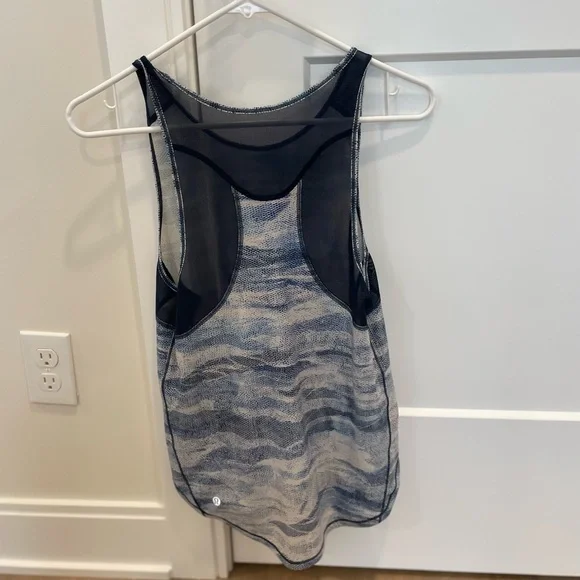 Lululemon Athletica Tank Top - Picture 3 of 4